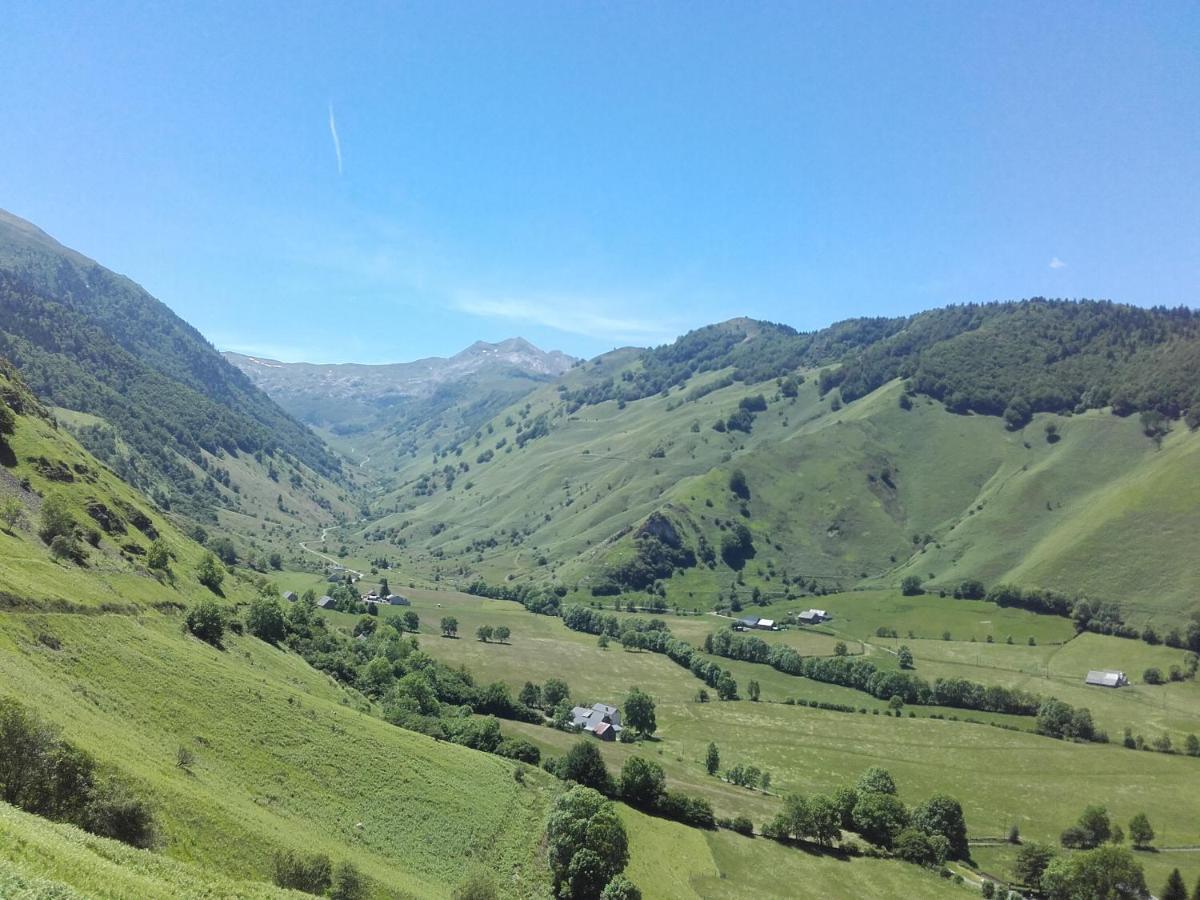 Gite De Montagne Du Plateau De Lhers- Accueil Randonneurs Accous ภายนอก รูปภาพ