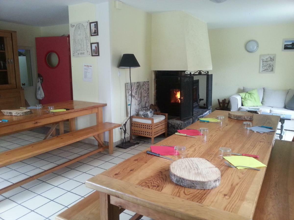 Gite De Montagne Du Plateau De Lhers- Accueil Randonneurs Accous ภายนอก รูปภาพ