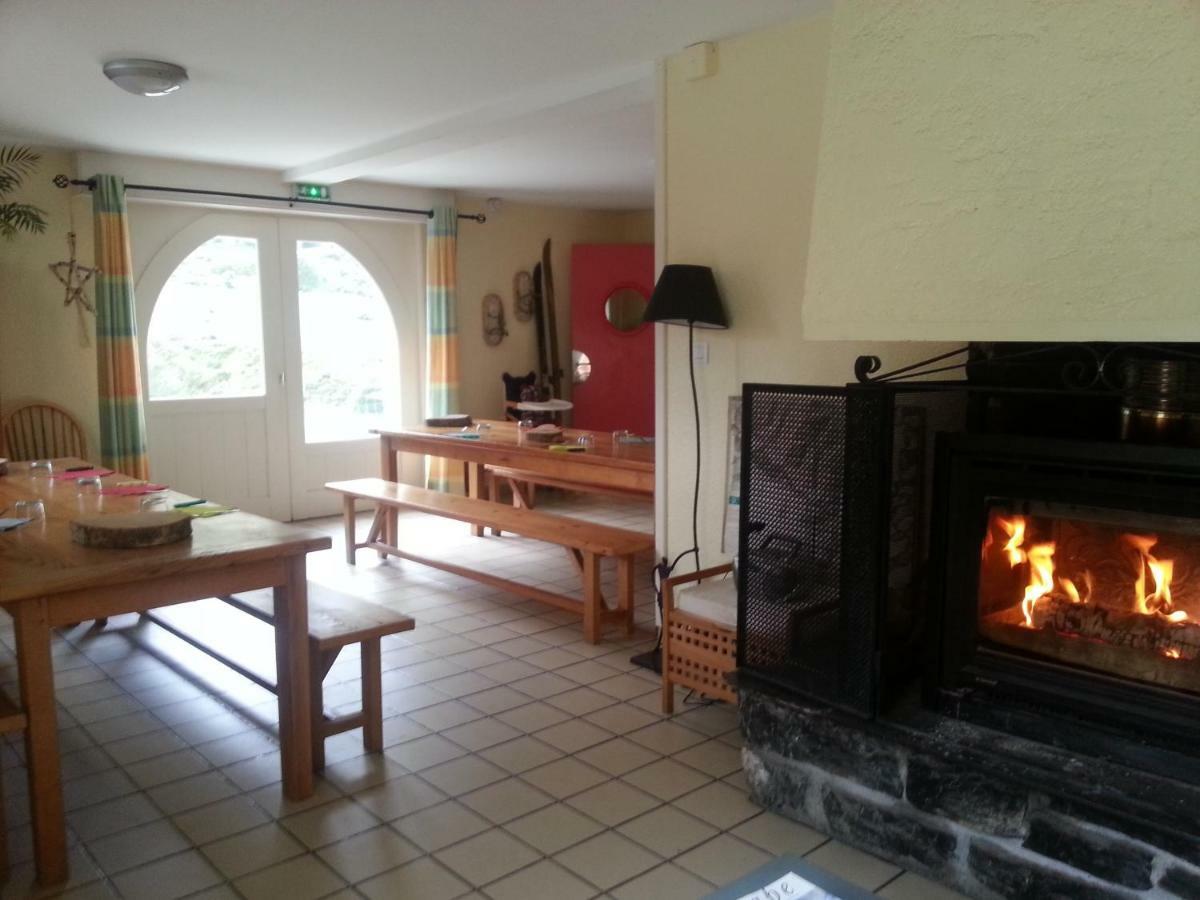 Gite De Montagne Du Plateau De Lhers- Accueil Randonneurs Accous ภายนอก รูปภาพ